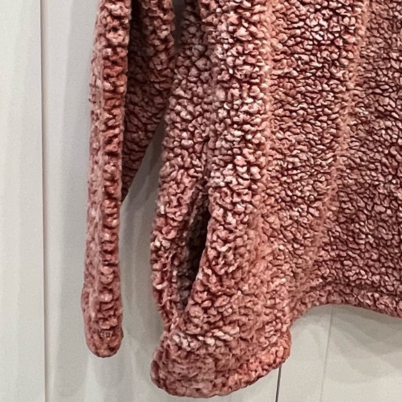 Zenana Outfitters Burgundy White Fuzzy Quarter Zip - Picture 6 of 8